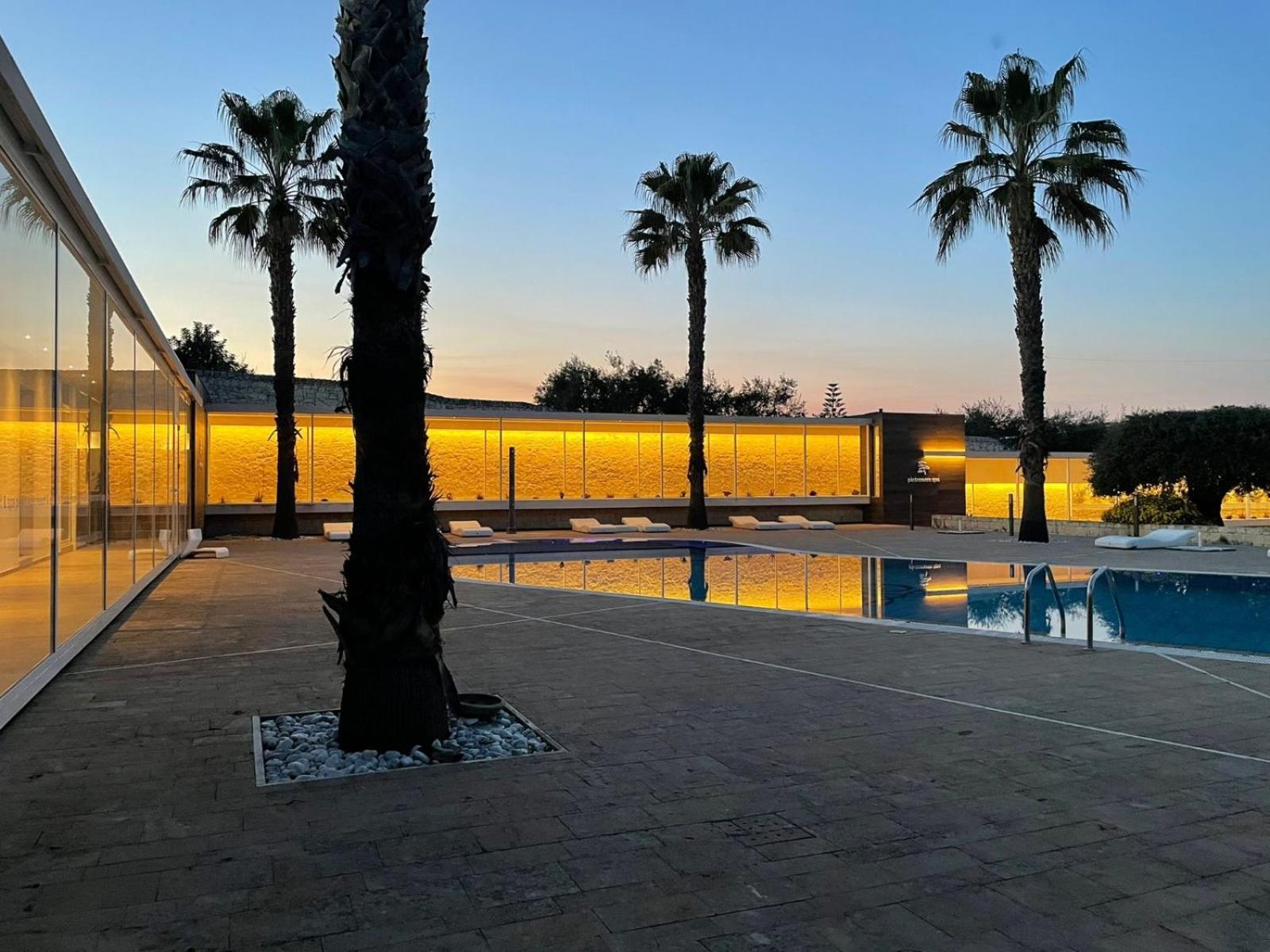 Pietre Nere Resort & Spa Модика Екстериор снимка
