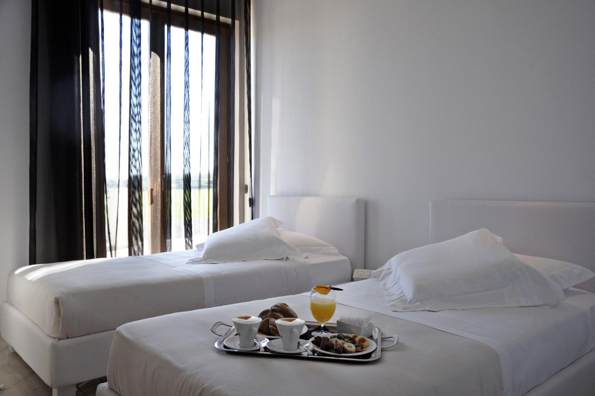Pietre Nere Resort & Spa Модика Екстериор снимка